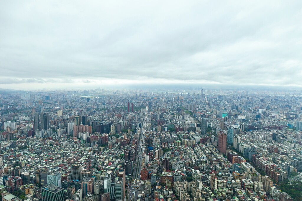 台北101大厦鸟瞰台北市