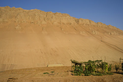 新疆 吐鲁番 火焰山图片