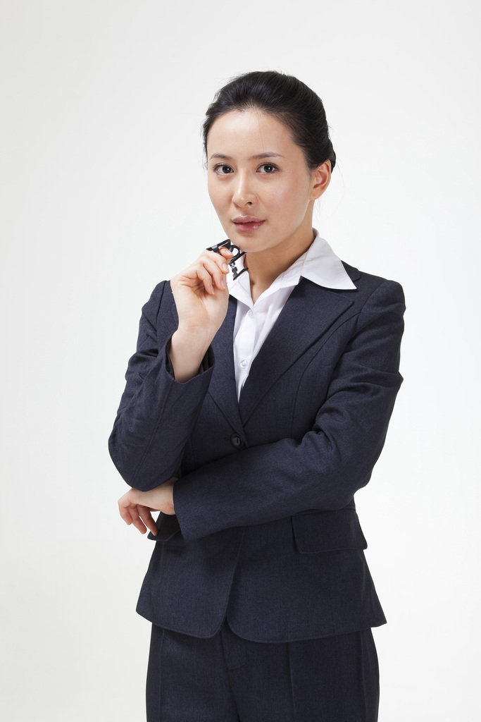戴眼镜的商务女士