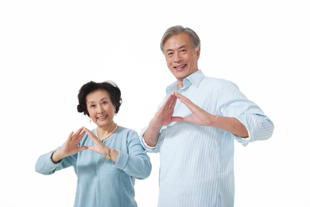 幸福的老年夫妻