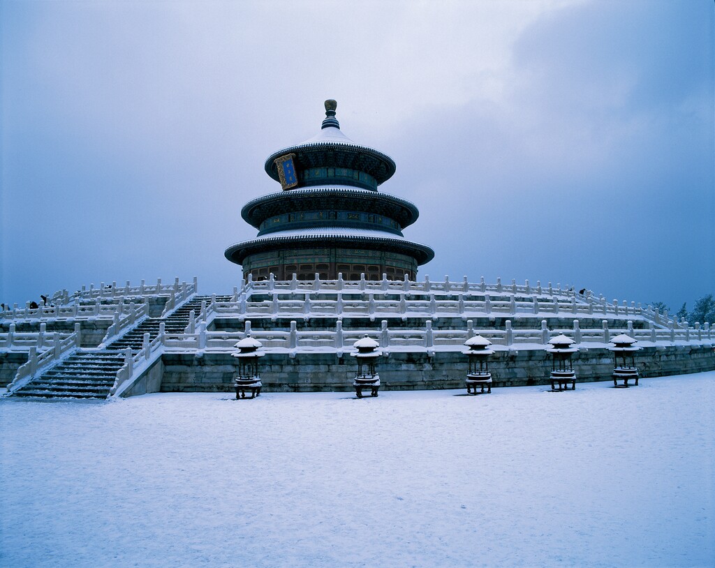 天坛祈年殿雪景图片