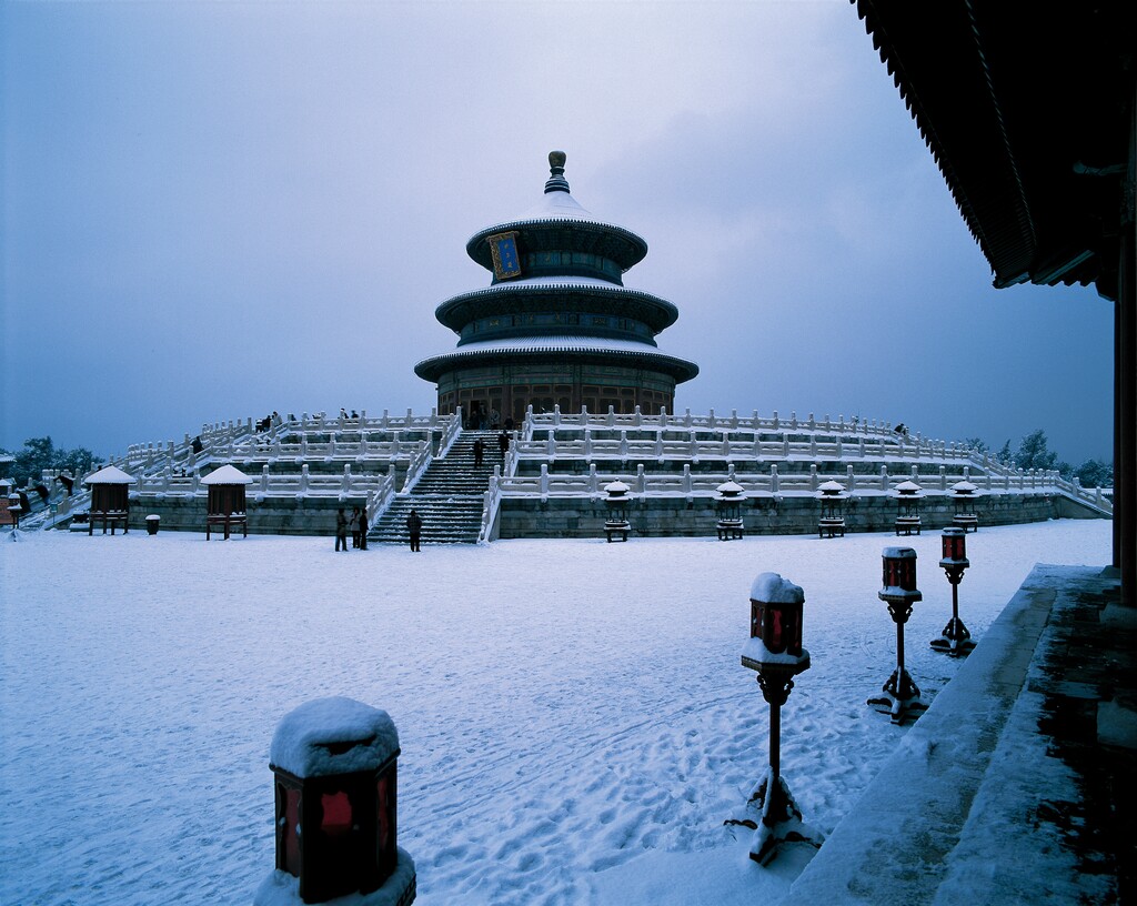 天坛祈年殿雪景图片