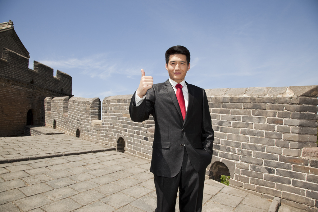 长城上的职业男士
