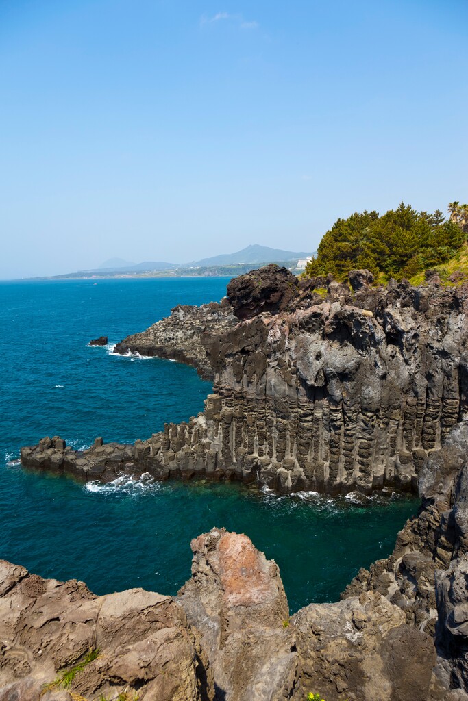 韩国济州岛柱状节理图片