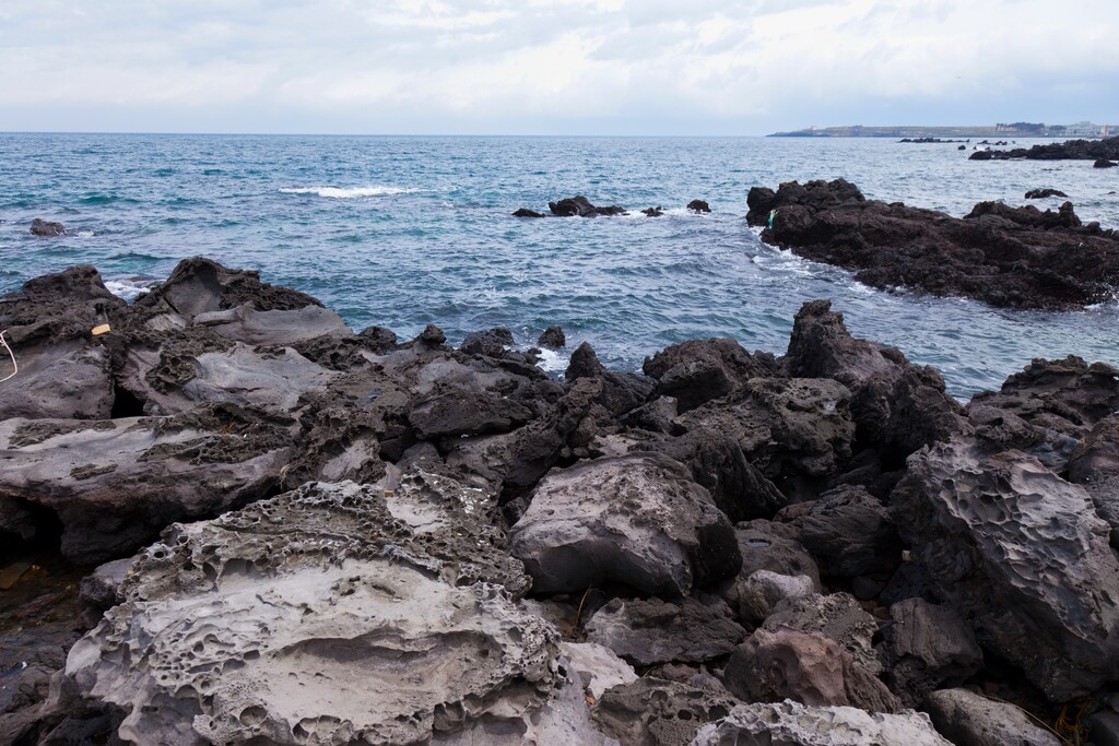 韩国济州岛海边图片