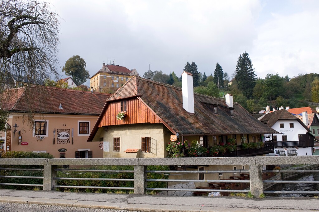 捷克克鲁娒洛夫老城(Krumlov)中心广场附近图片