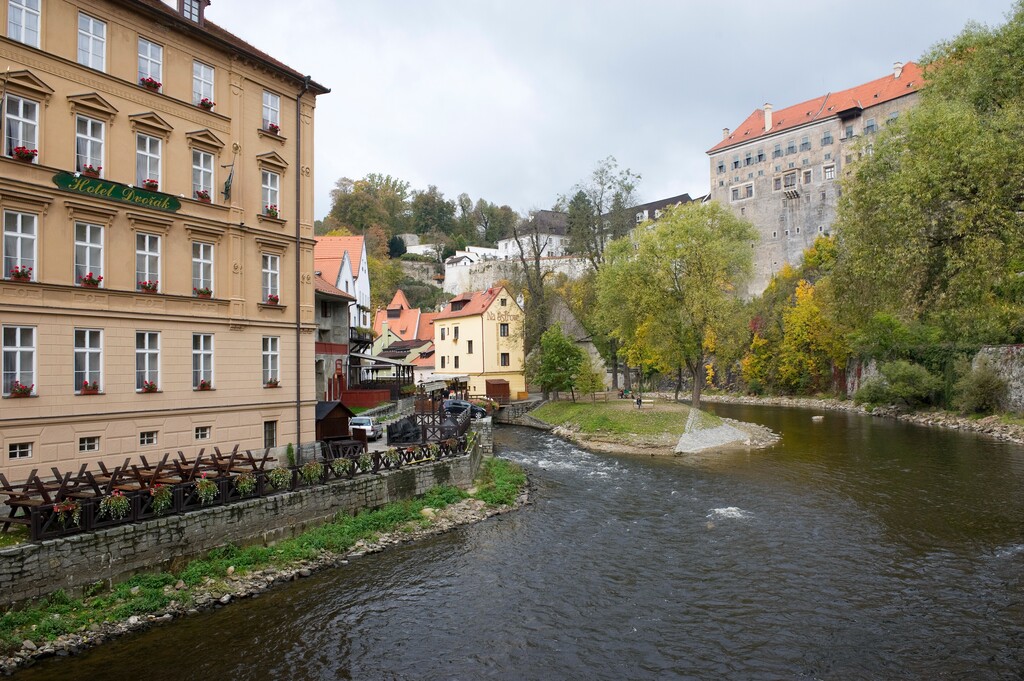 捷克克鲁娒洛夫老城(Krumlov) 伏尔塔瓦河图片