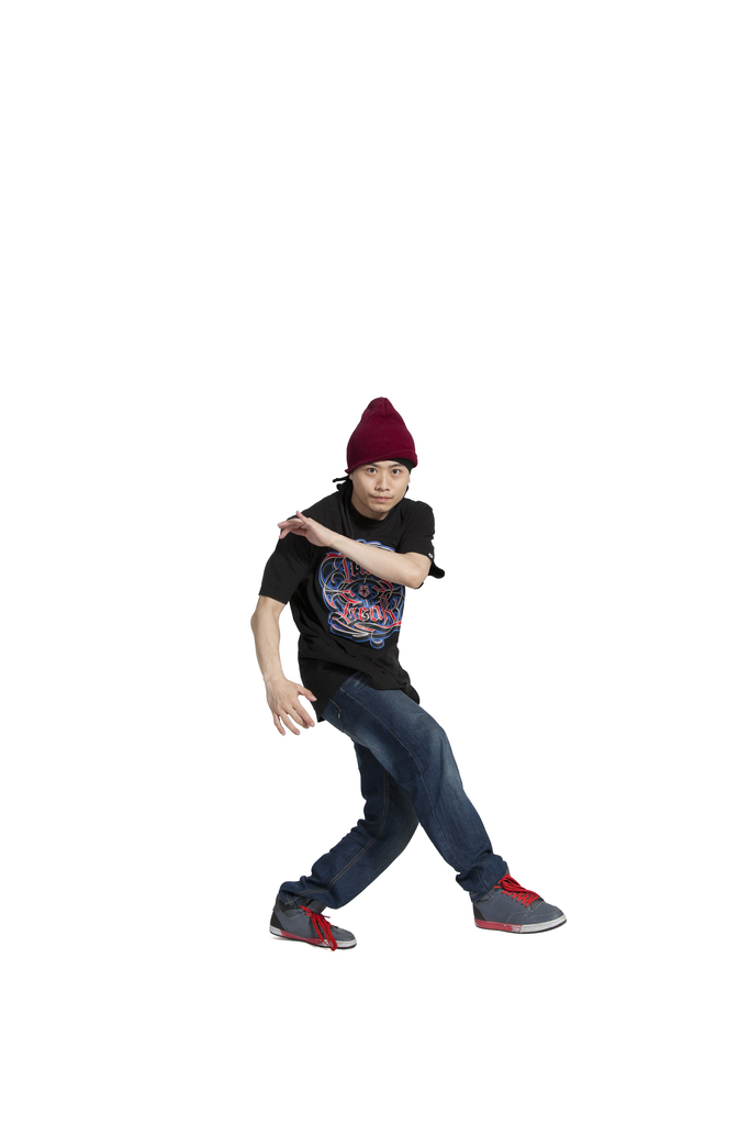 棚拍年轻男人跳街舞图片