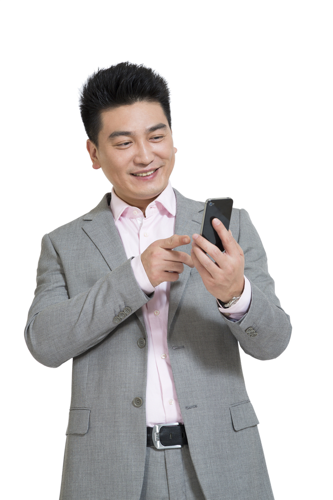 棚拍中年商务男士使用手机图片