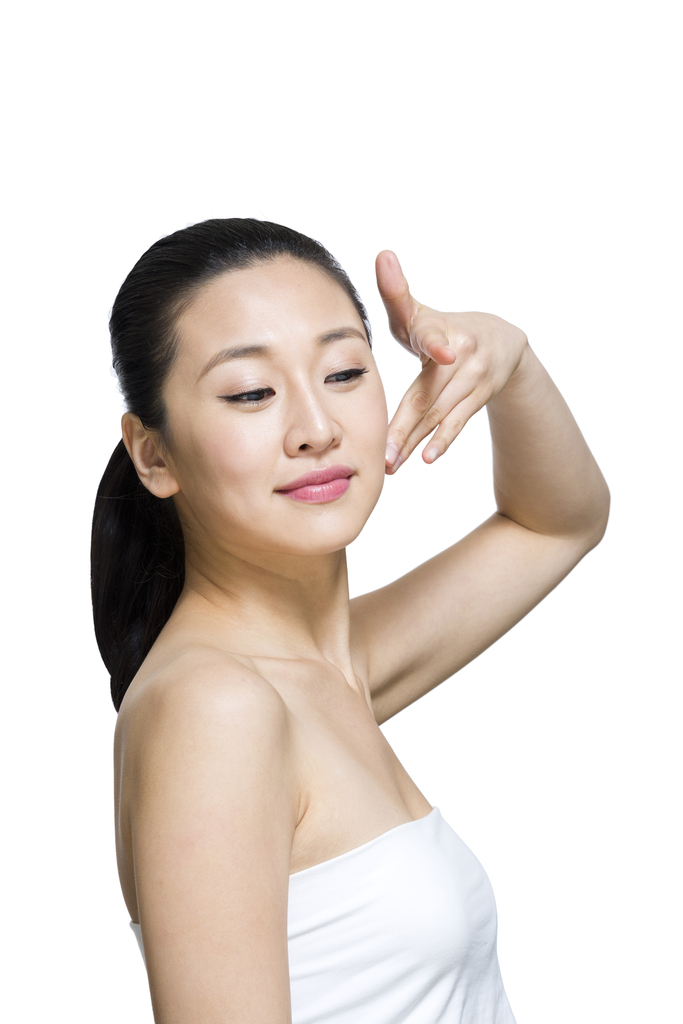 棚拍年轻女人美容图片