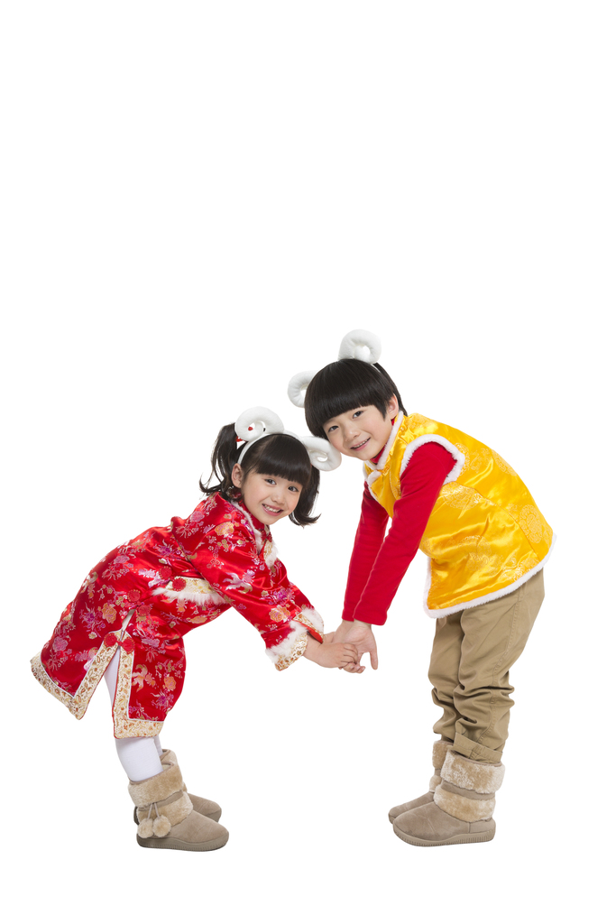 棚拍中国新年唐装儿童手拉手图片