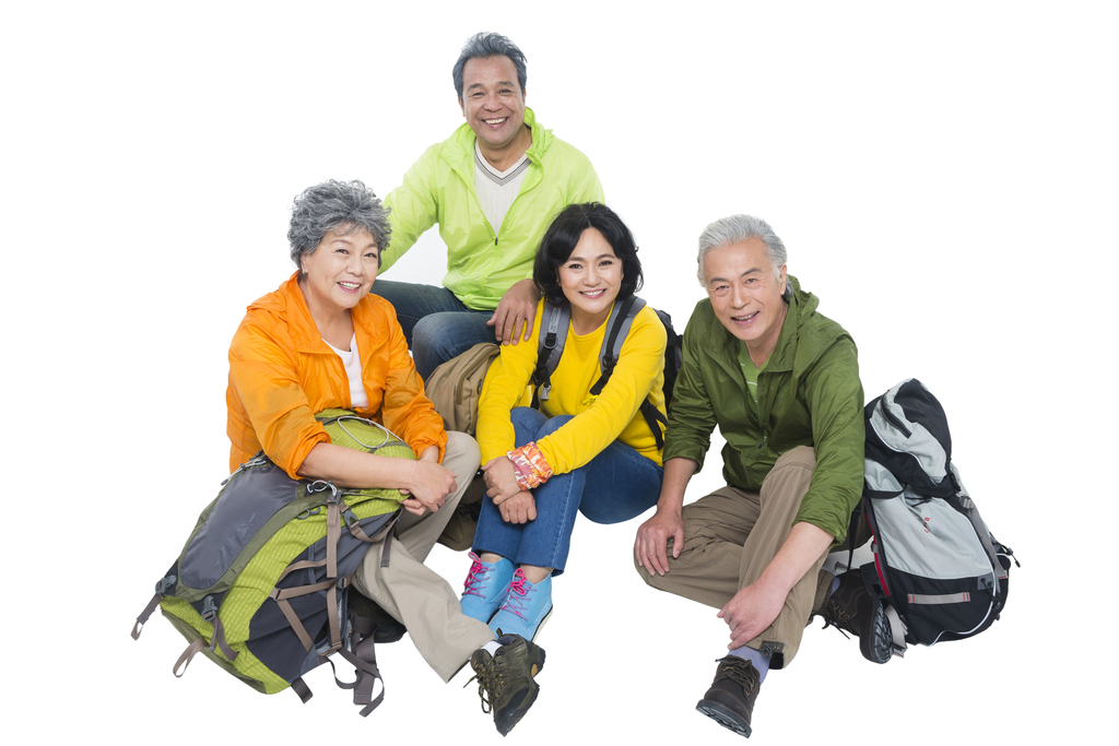 四个老年人围坐在一起休息图片