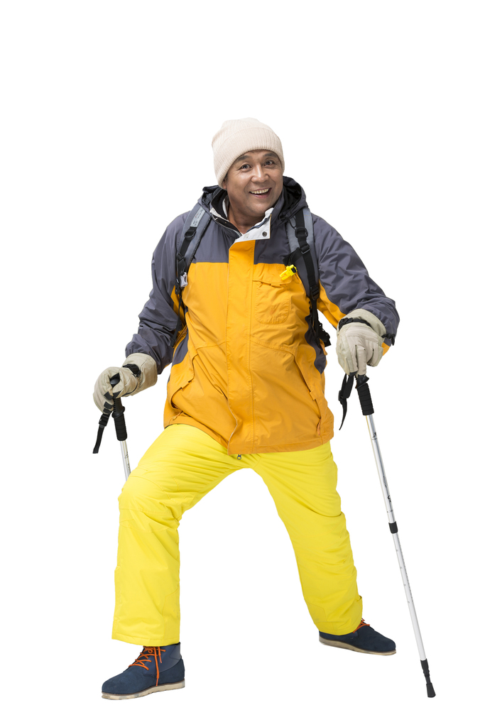 中老年男人冬季登山旅行