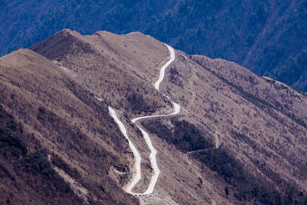 叶落山九十九拐图片