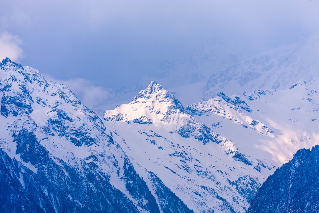 梅里雪山图片