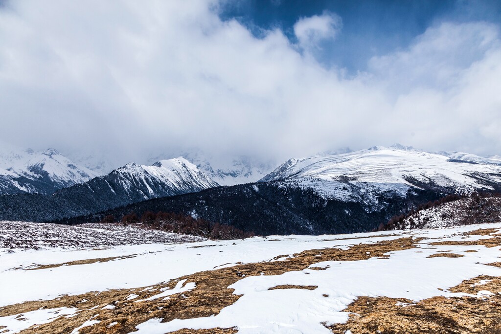 梅里雪山图片