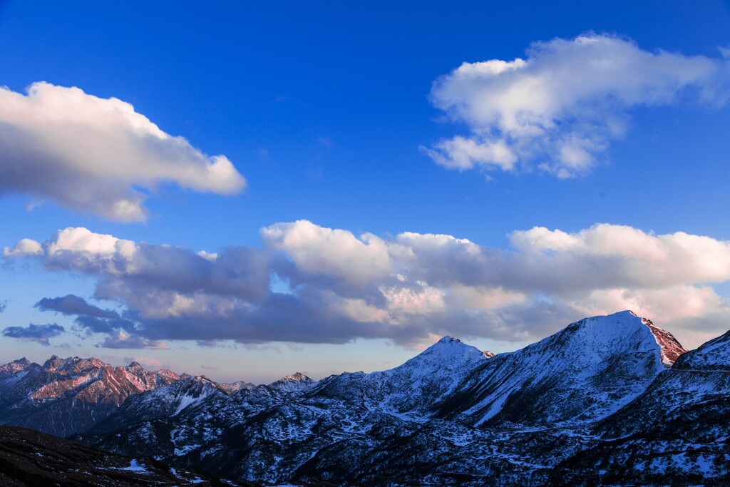 梅里雪山图片