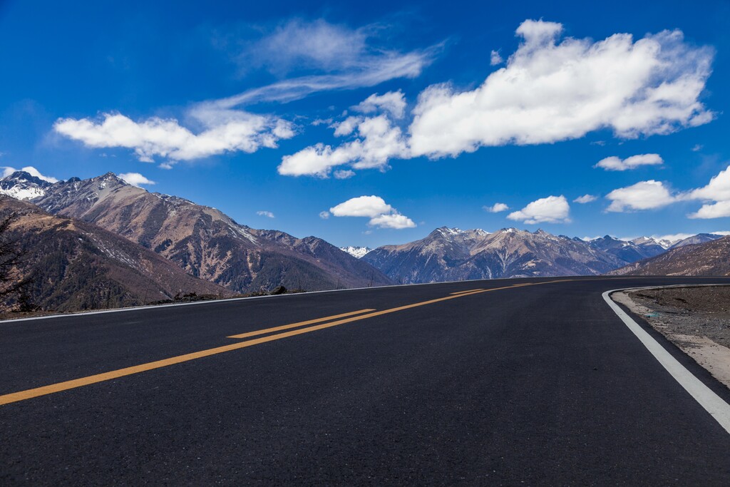 山区公路图片