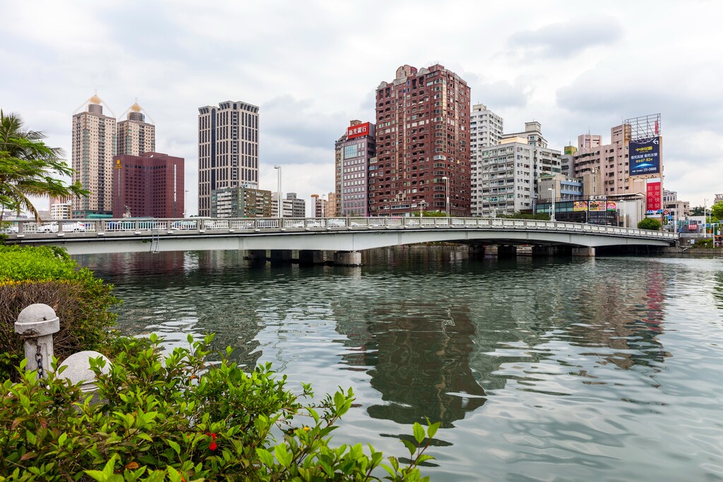 台湾高雄爱河边图片