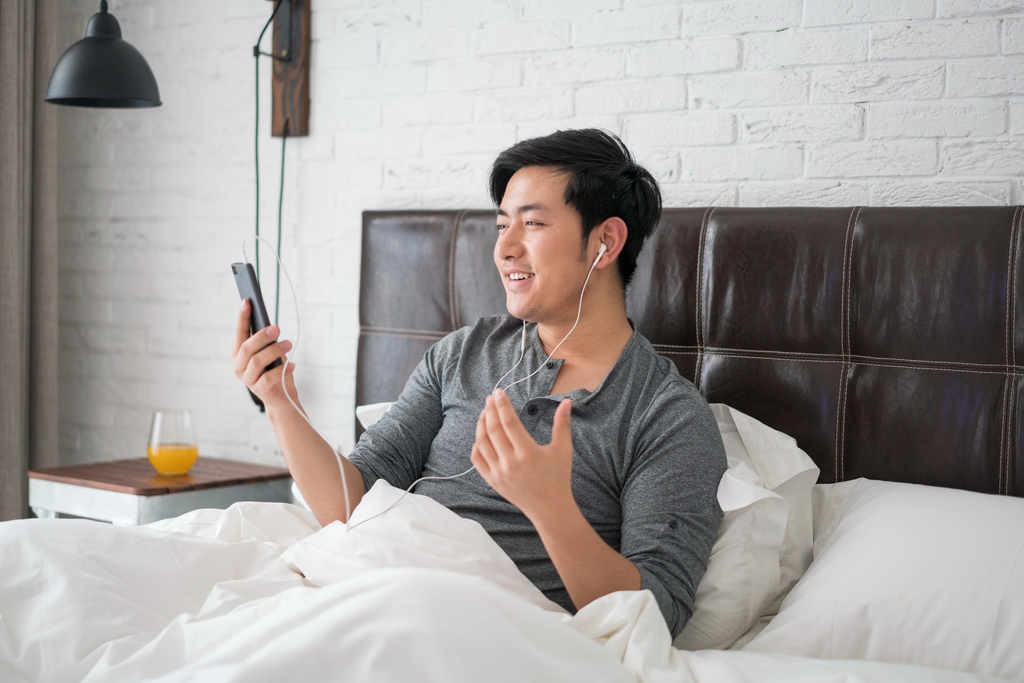 一个年轻男人的休闲生活
