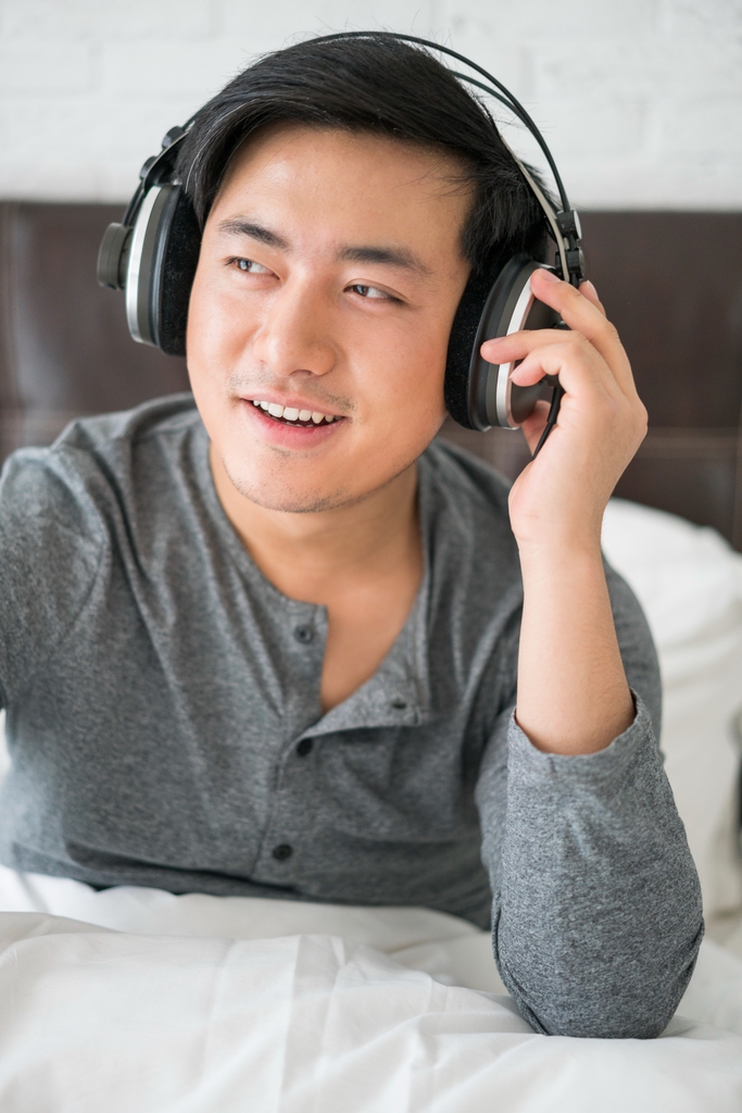 一个年轻男人的休闲生活