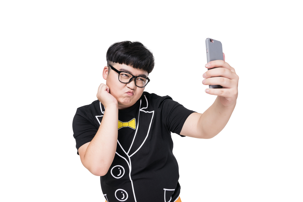 肥胖青年男子在自拍图片