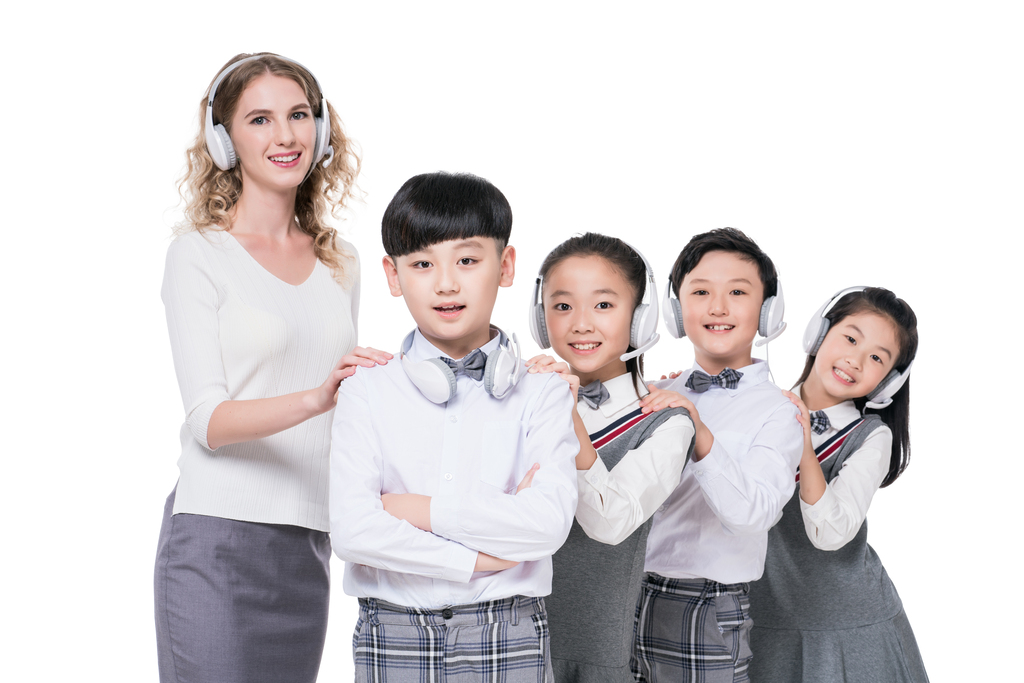 女外教和小学生图片