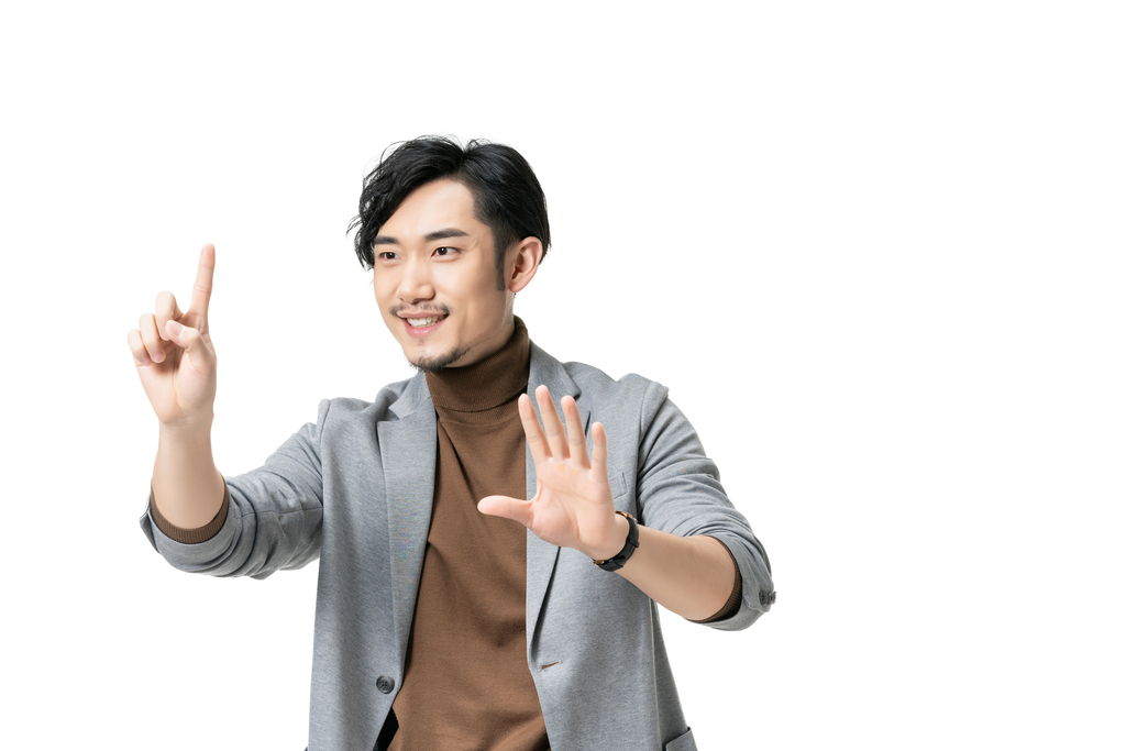 棚拍年轻男子