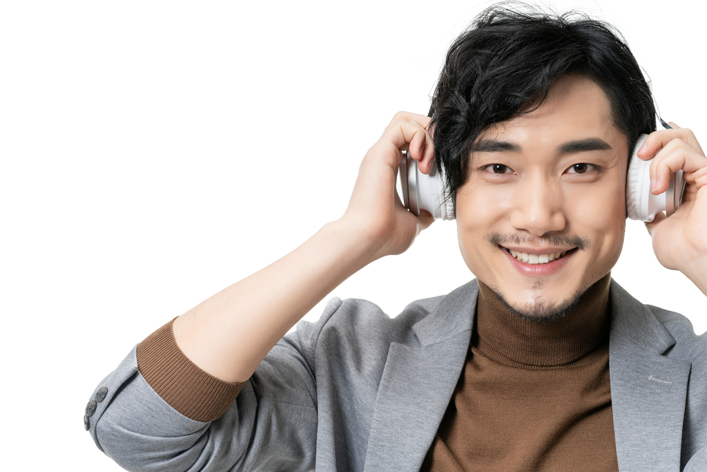 棚拍年轻男子