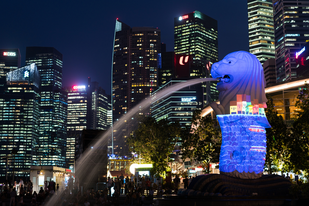 新加坡城市夜景图片