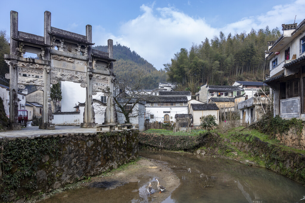 安徽徽州休宁县灵山村古建筑群图片