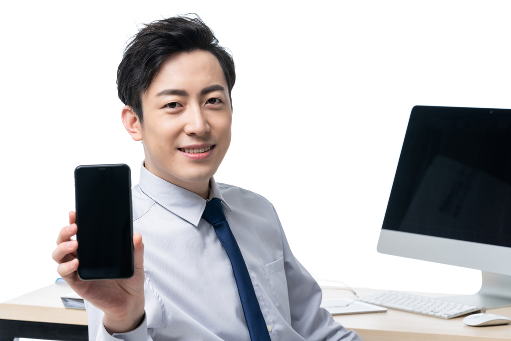年轻商务男士办公图片