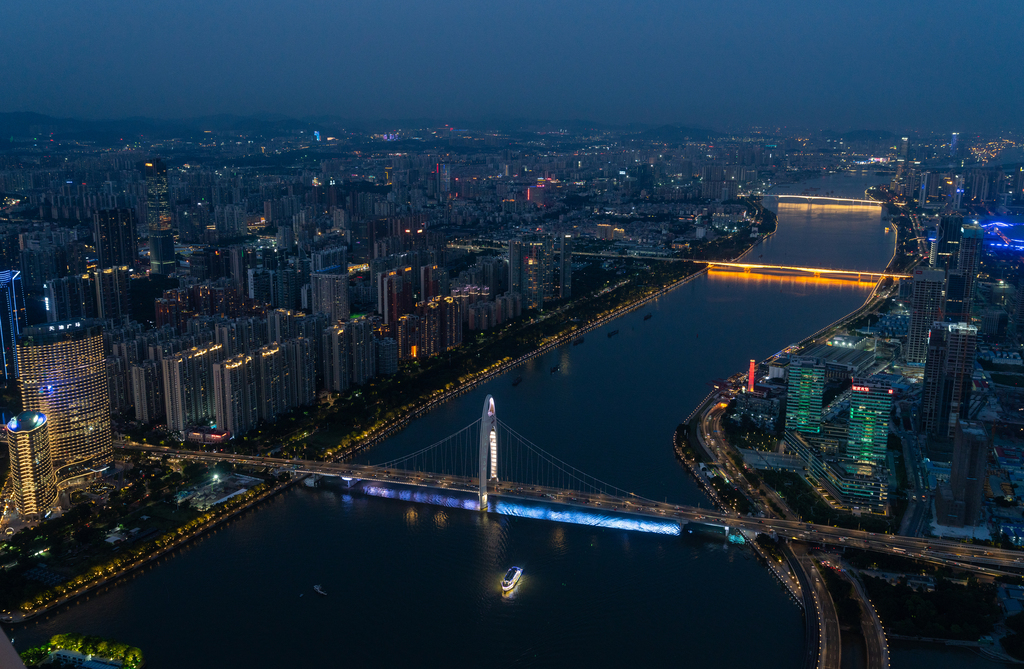 广州猎德桥夜景