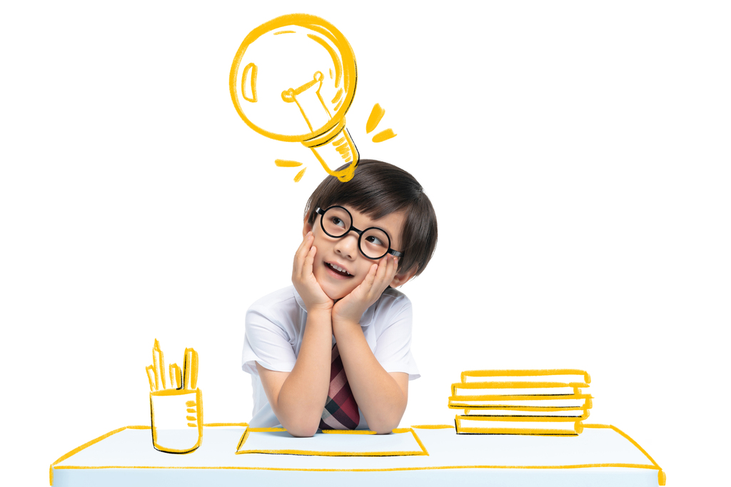小男孩在学习
