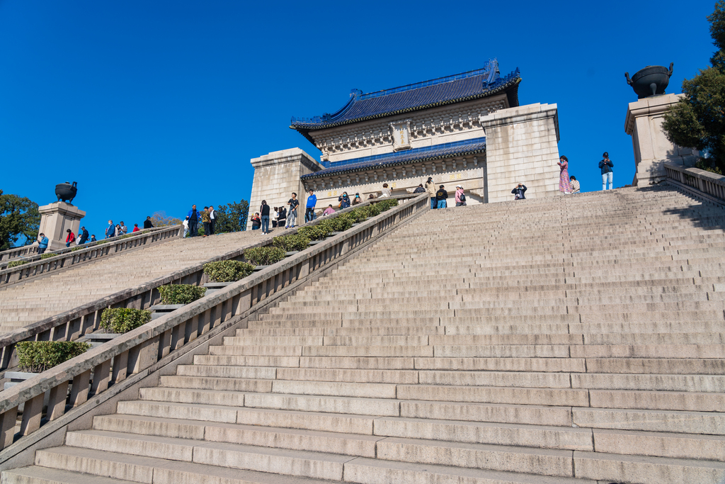 南京中山陵祭堂