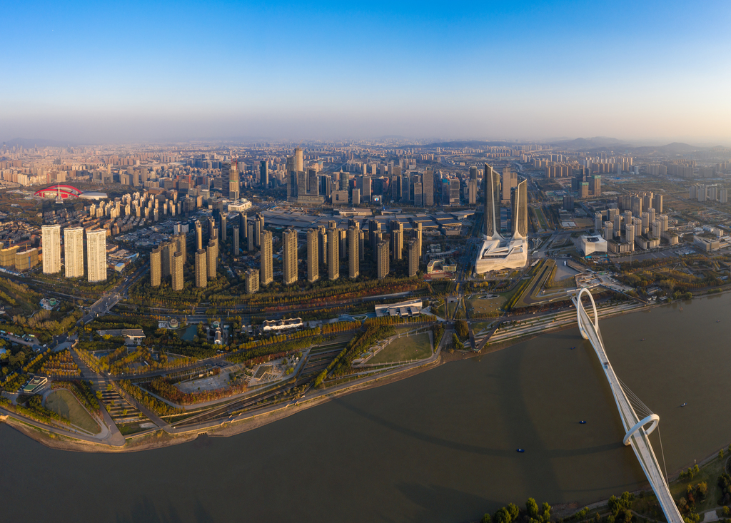 鸟瞰南京城市风光图片