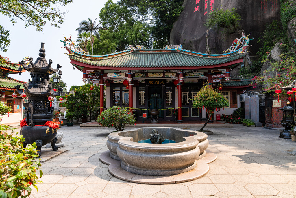 厦门鼓浪屿日光岩寺图片