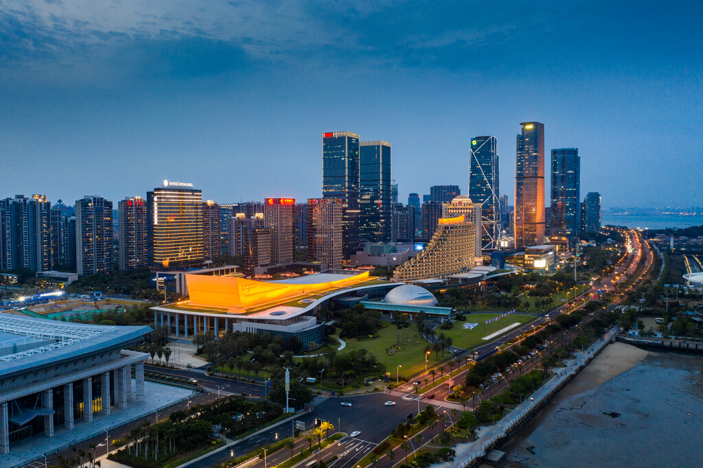 鸟瞰厦门城市夜景图片