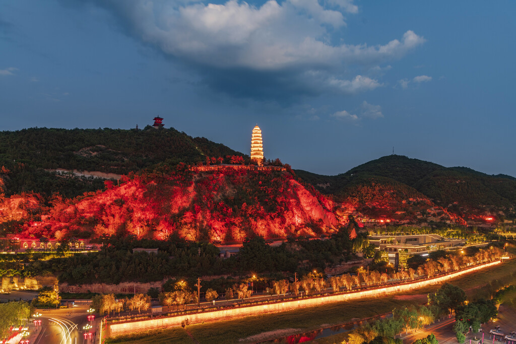 延安宝塔山夜景