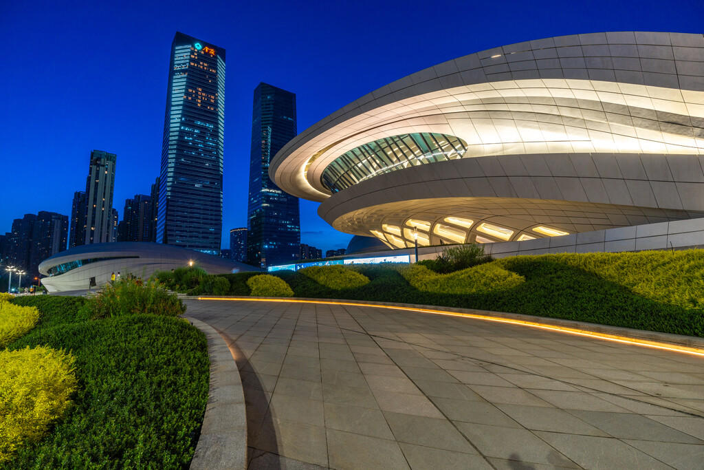 长沙梅溪湖国际文化艺术中心夜景图片