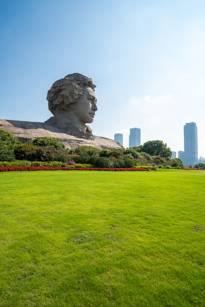 橘子洲毛泽东艺术雕像图片