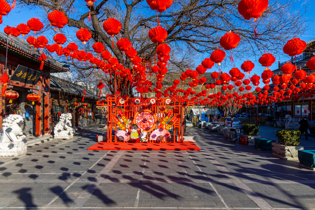 中国传统节日气氛的北京琉璃厂图片