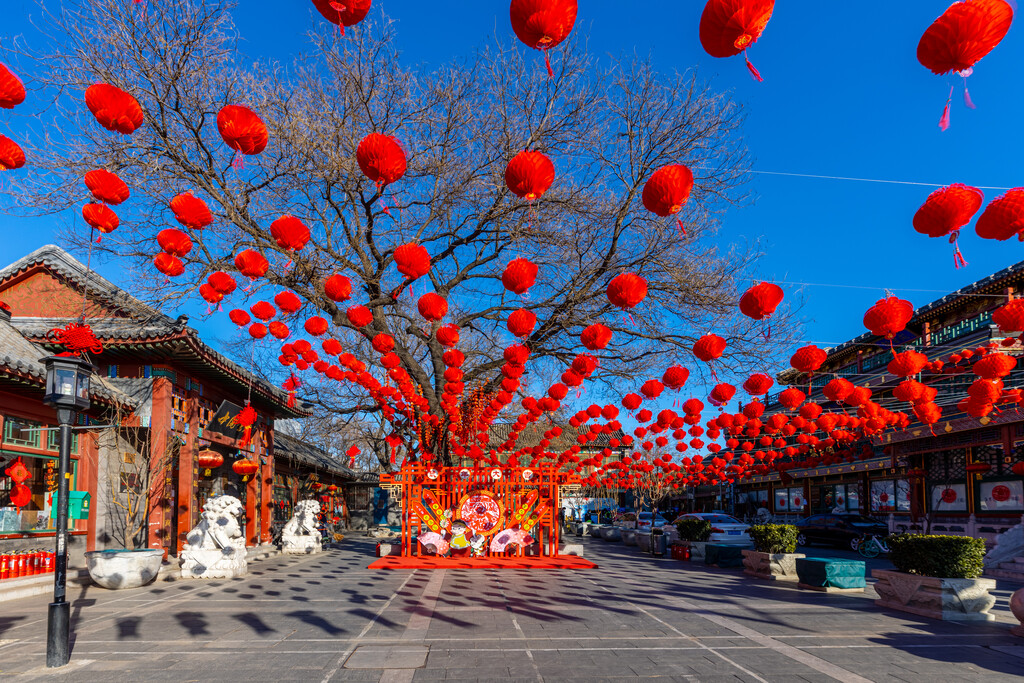 中国传统节日气氛的北京琉璃厂图片